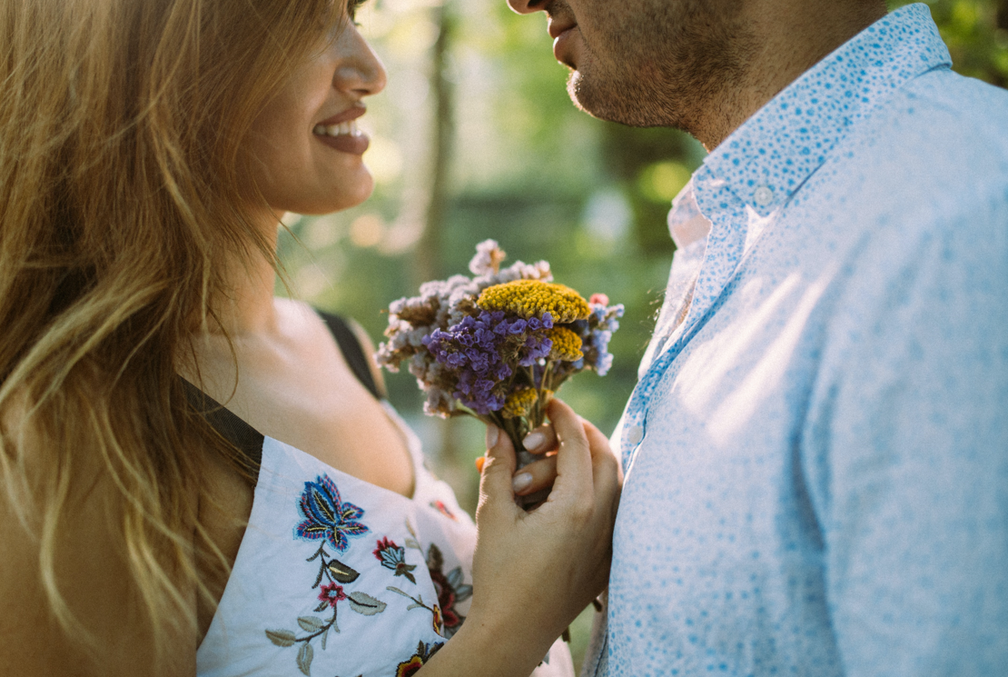 5 reasons to gift your partner a beautiful flowers gifts for Valentine's Day