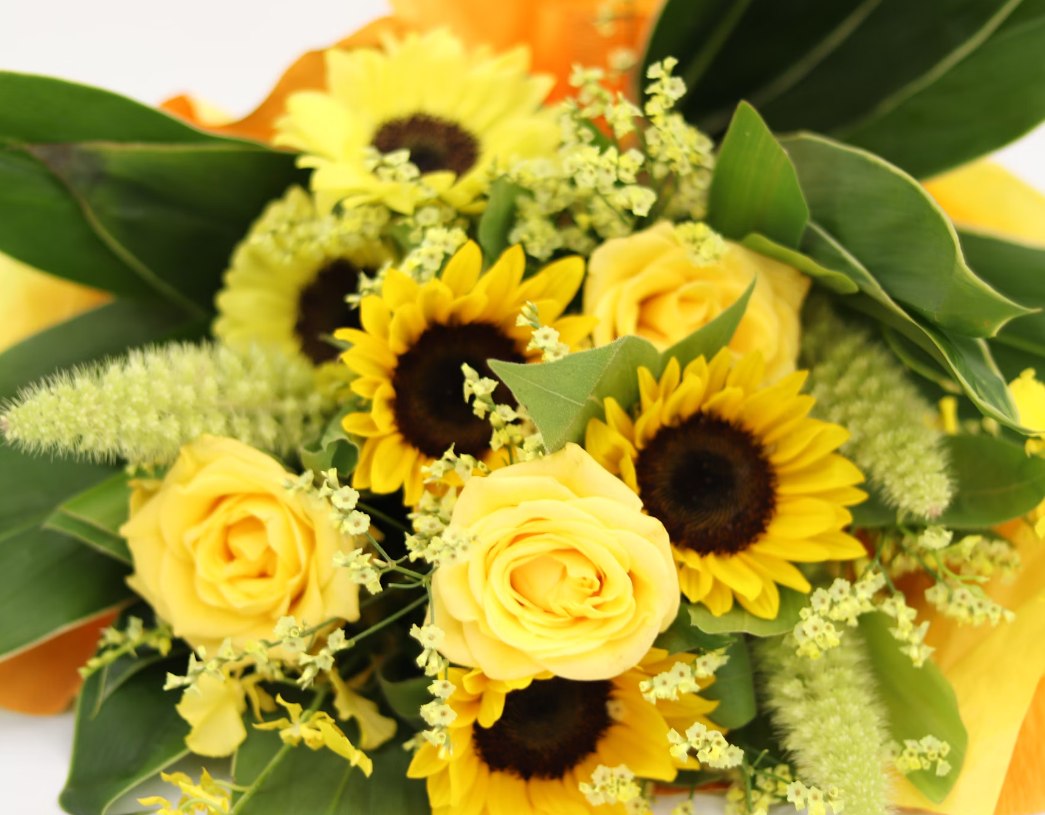 Order bouquet of sunflowers