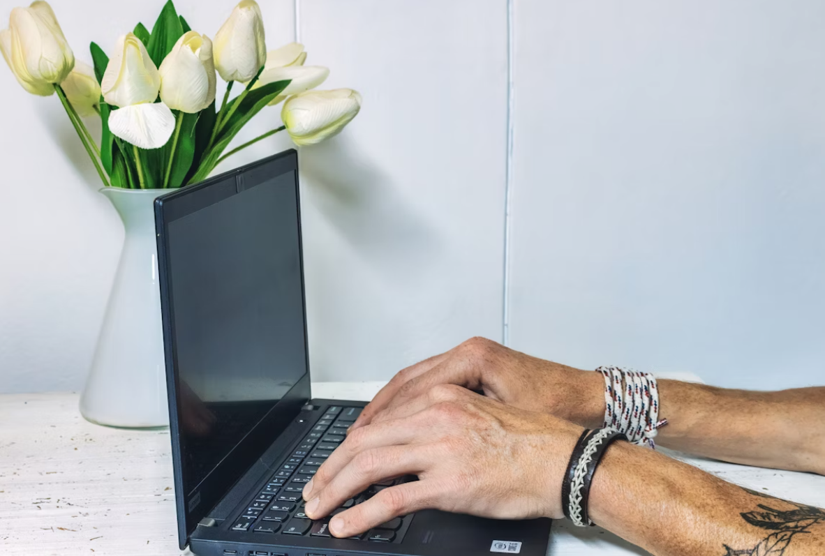 Flower Arrangements for Workspaces